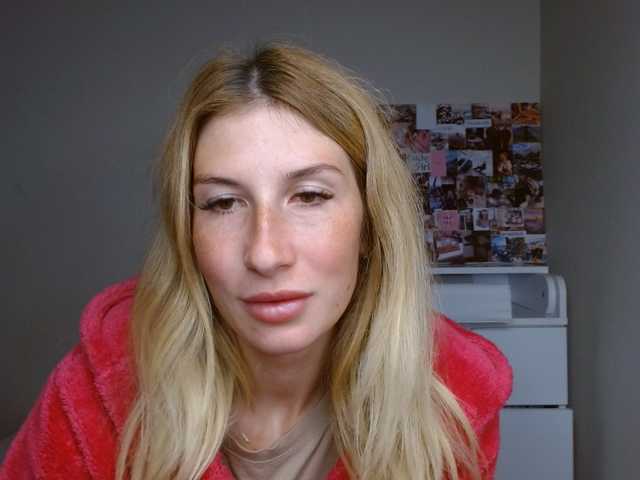LunaVibe-V live cam on BongaCams