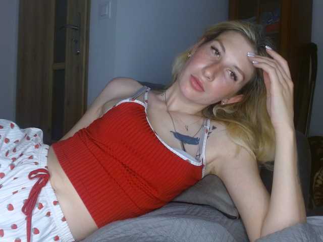 LunaVibe-V live cam on BongaCams