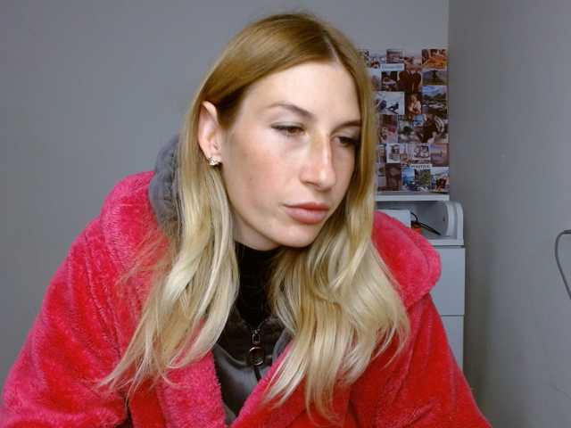 LunaVibe-V live cam on BongaCams
