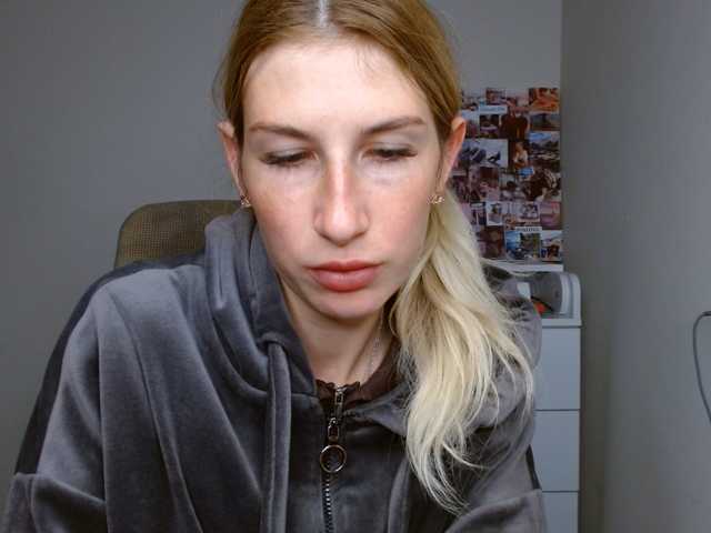 LunaVibe-V live cam on BongaCams