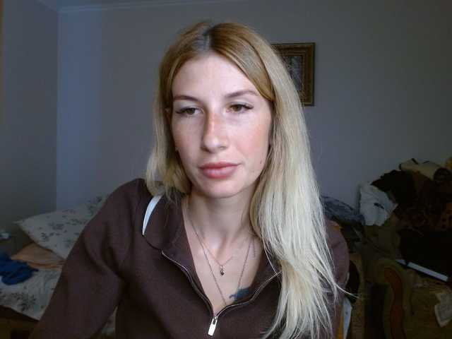 LunaVibe-V live cam on BongaCams