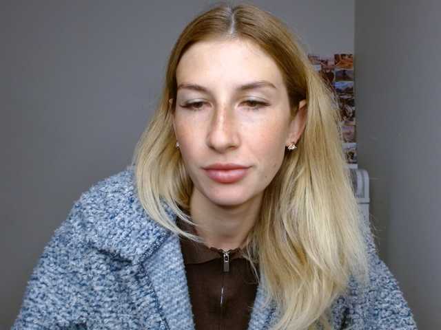 LunaVibe-V live cam on BongaCams