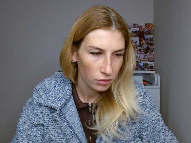 LunaVibe-V live cam on BongaCams
