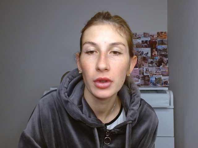 LunaVibe-V live cam on BongaCams