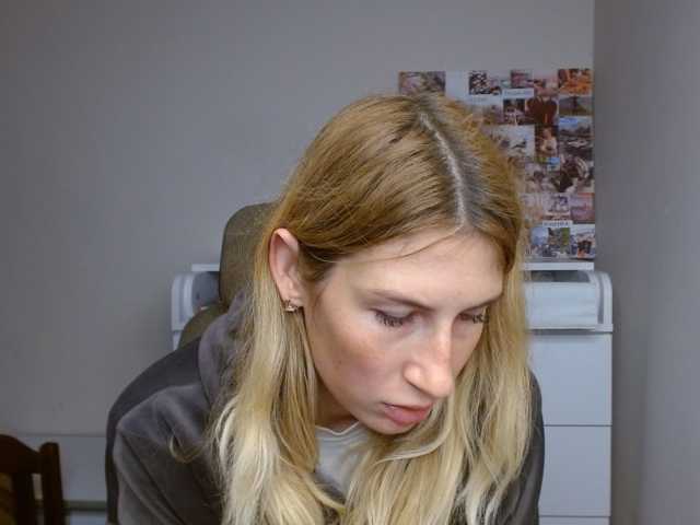 LunaVibe-V live cam on BongaCams