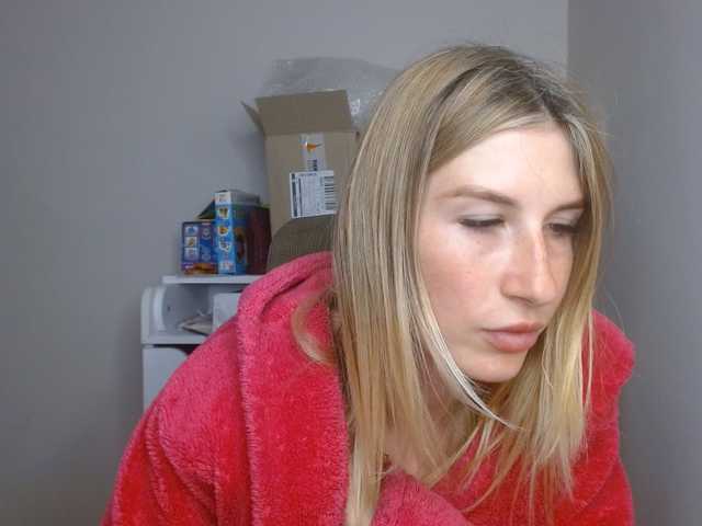 LunaVibe-V live cam on BongaCams