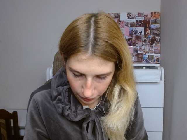LunaVibe-V live cam on BongaCams
