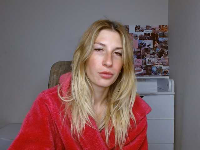 LunaVibe-V live cam on BongaCams