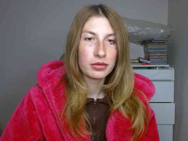 LunaVibe-V Live Webcam on BongaCams