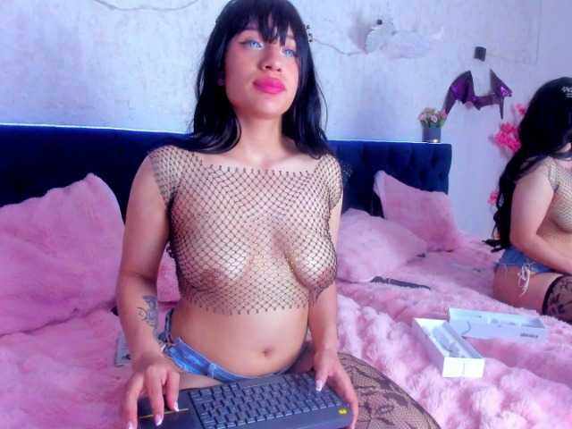 Katty-Kiss live cam