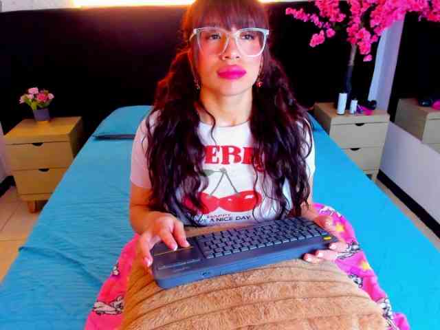 Katty-Kiss- webcam