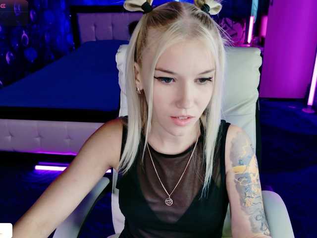 NaomiHita live webcam show