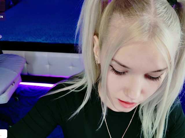  NaomiHita chat room