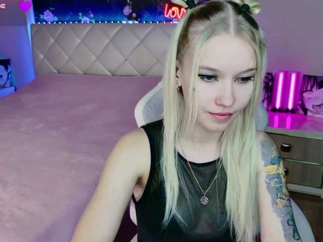 NaomiHita live cam on BongaCams