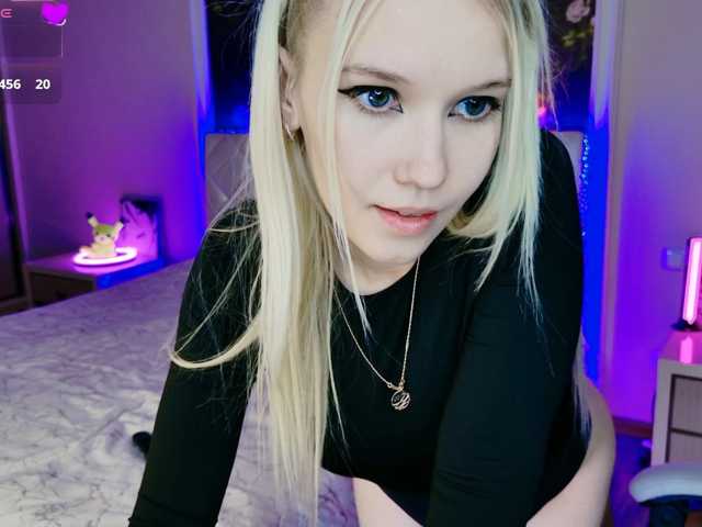 NaomiHita live cam on BongaCams