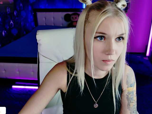 NaomiHita live webcam show