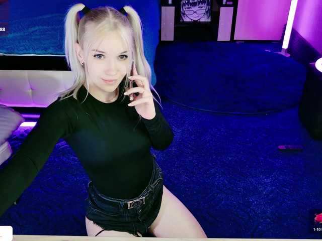  NaomiHita chat room