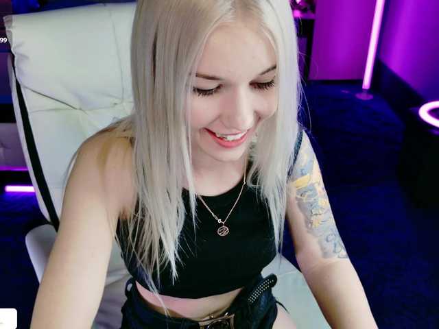 NaomiHita's BongaCams show and profile