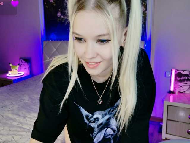 NaomiHita, live now on BongaCams