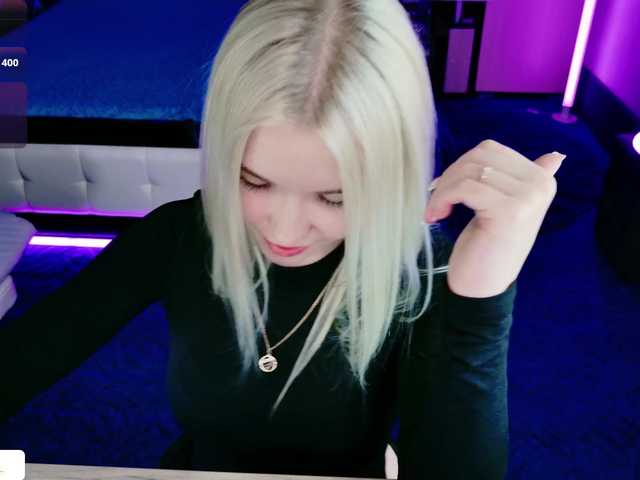 go to chat with NaomiHita