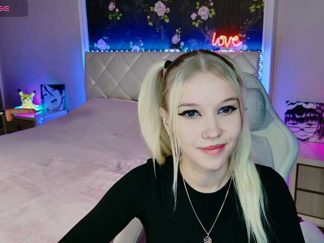 NaomiHita live cam on BongaCams