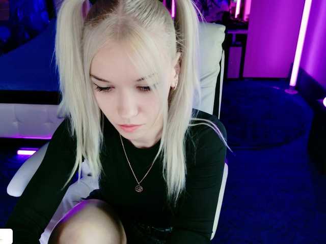  NaomiHita chat room