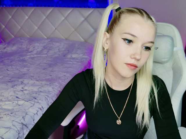 NaomiHita live cam on BongaCams