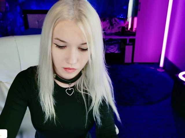  NaomiHita chat room