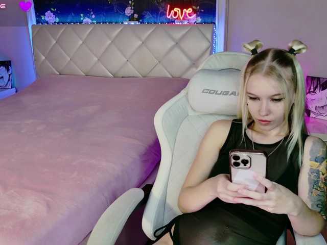 NaomiHita live cam on BongaCams