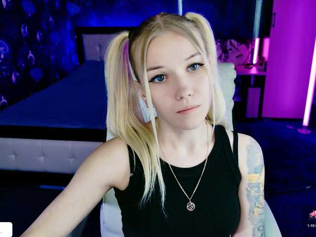 go to chat with NaomiHita