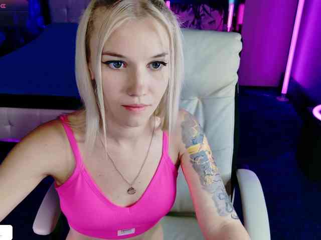 NaomiHita Sex Cam Show