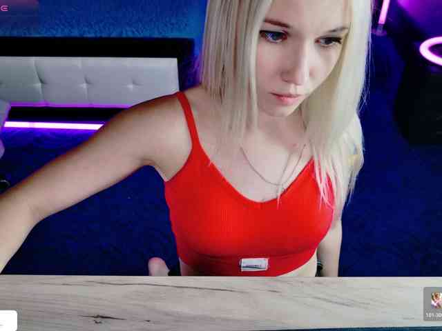 NaomiHita webcam