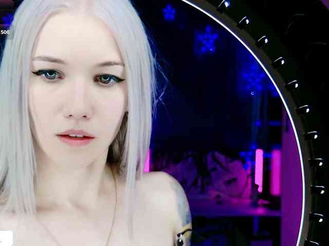 NaomiHita webcam