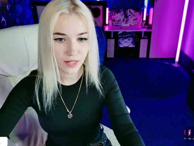 NaomiHita webcam