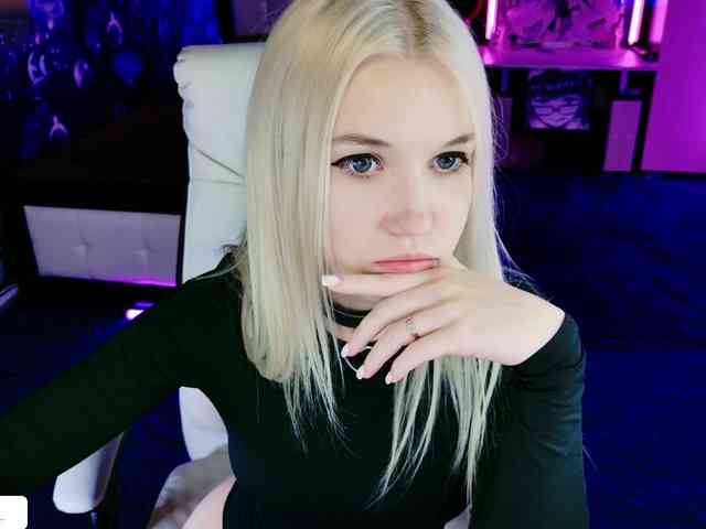 NaomiHita webcam
