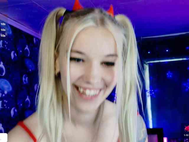 NaomiHita webcam