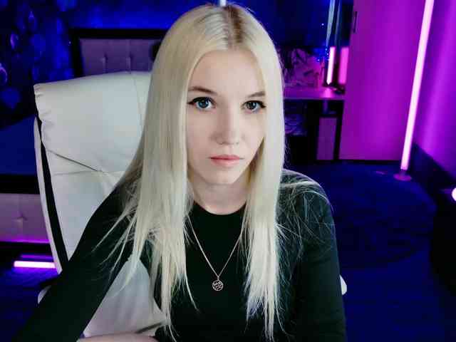 NaomiHita webcam
