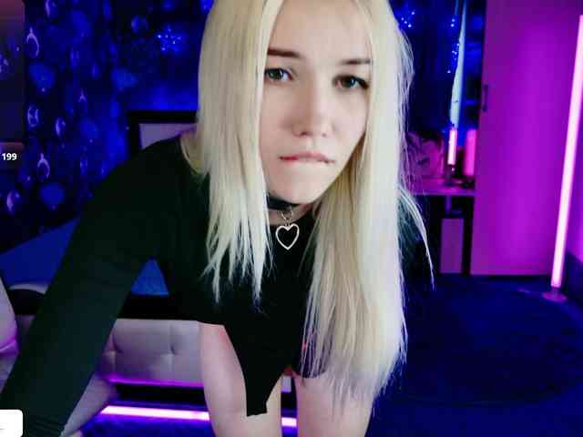 NaomiHita webcam