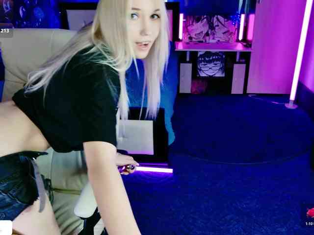 NaomiHita webcam