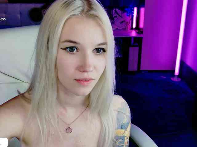 NaomiHita webcam