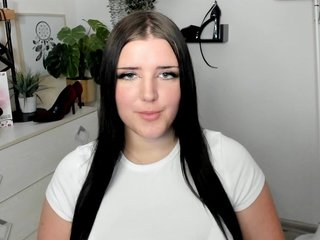 Miabrunette22 Porn Show