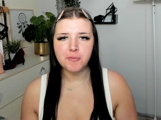 Miabrunette22