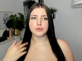 Miabrunette22
