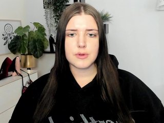 Miabrunette22