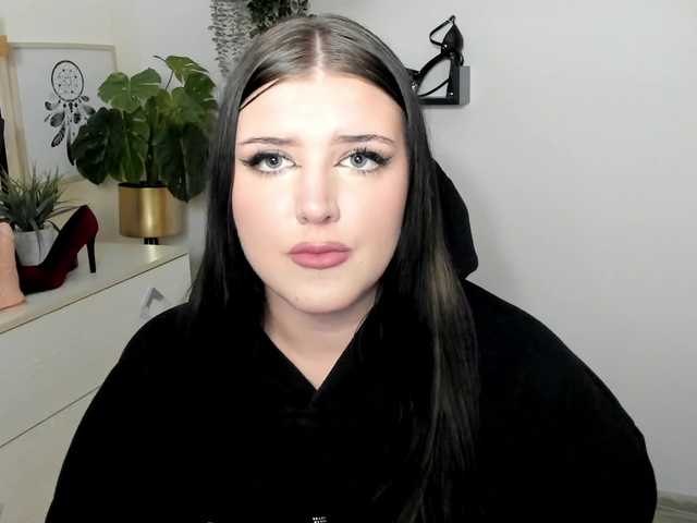 Miabrunette22