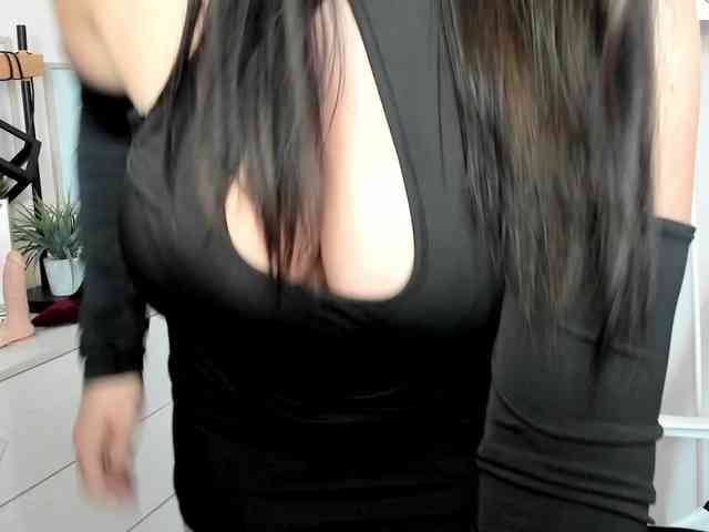 Miabrunette22