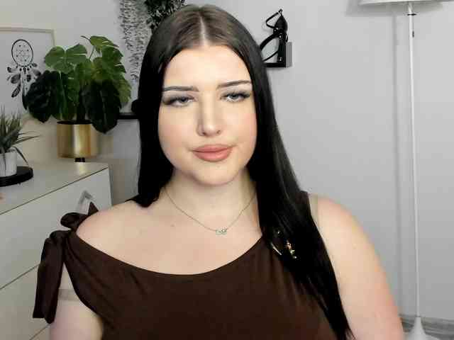 Miabrunette22