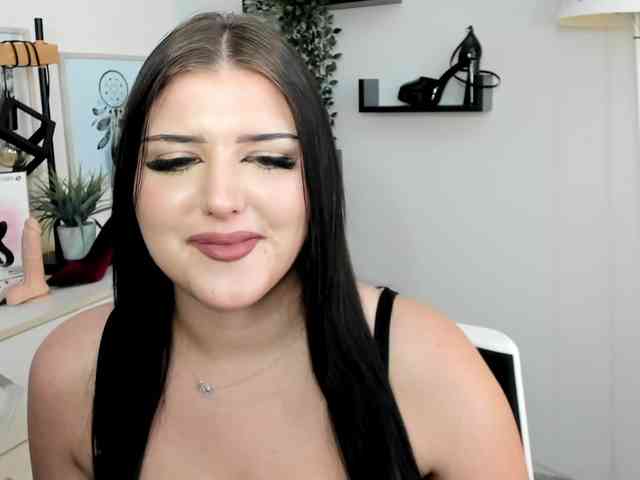 Miabrunette22