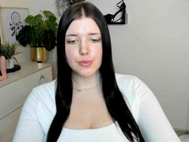 Miabrunette22
