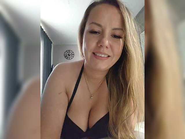 Stacy-meow1 live cam on BongaCams